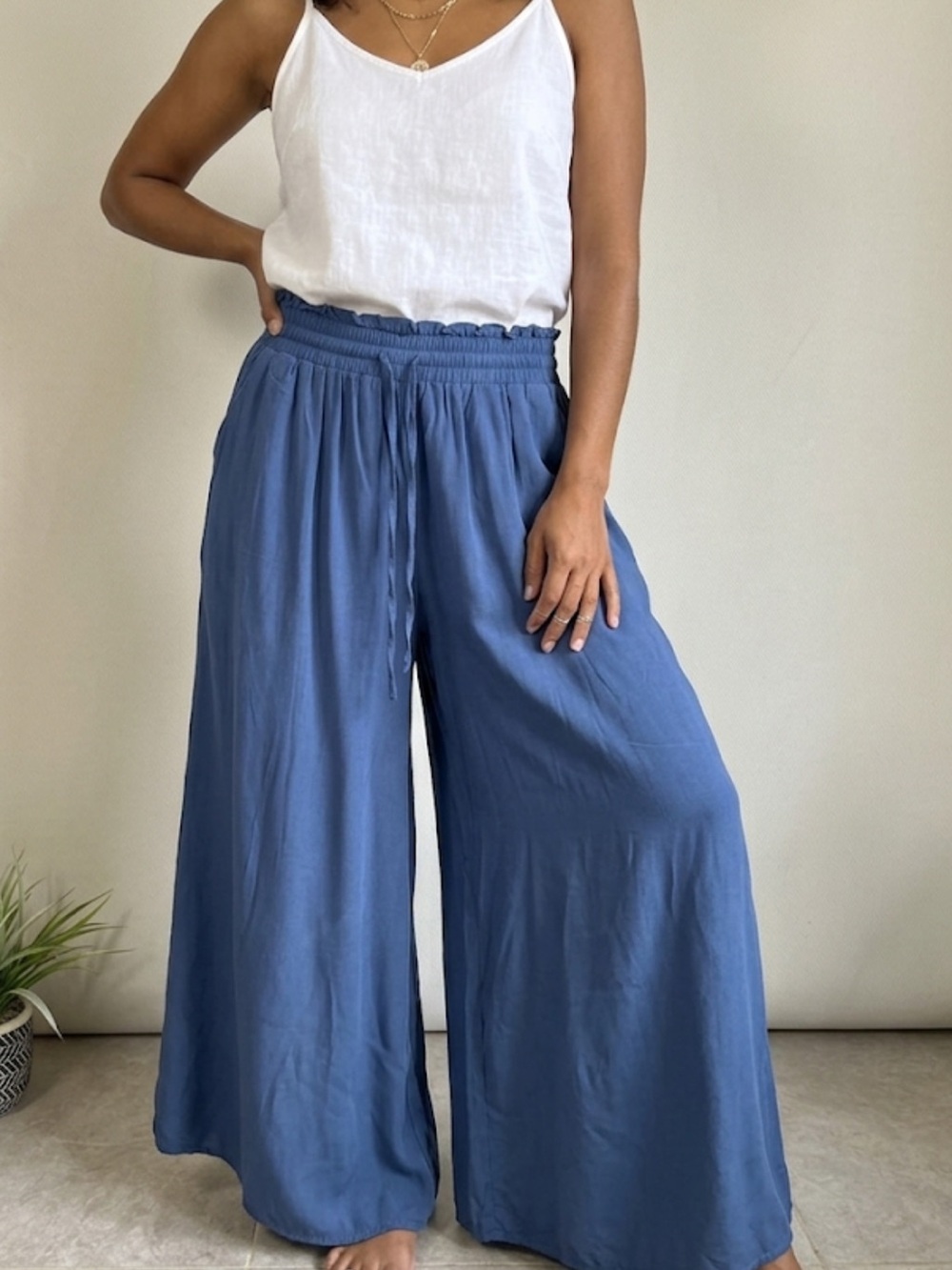 Dokotoo size L Wide Leg Smocked Waist Pants - Blue